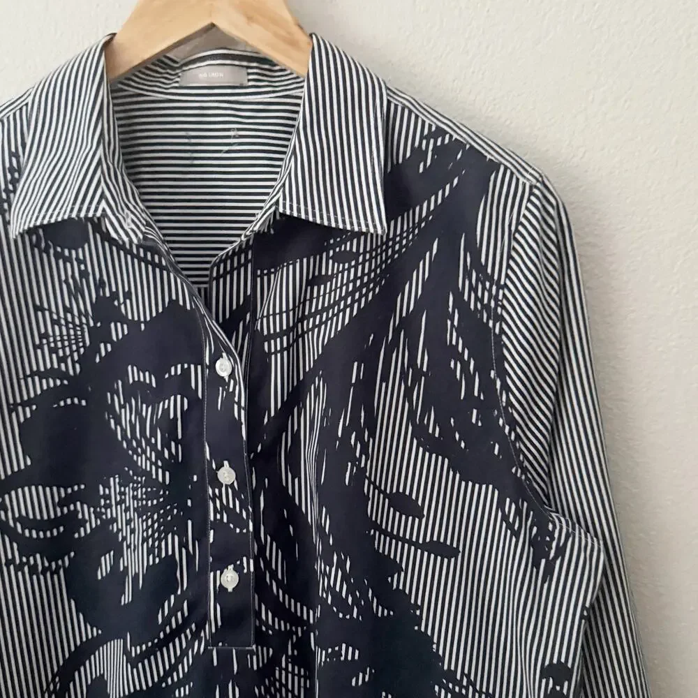 CHICO’S | Navy Blue & White Stripe Floral Print‎ Button Front Tunic | Large